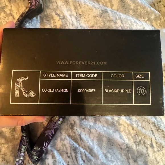 NWT Forever 21 Floral Embroidered Block  Heels Women's Size 10 Glam Black Purple - Picture 13 of 13